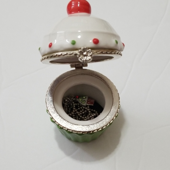 Necklace💝 - Picture 2 of 5